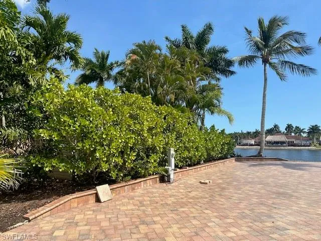 4755 Southern Breeze Dr, Naples, Florida 34114