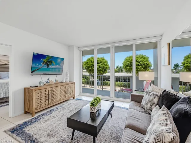 140 Seaview Ct 204s, Marco Island, Florida 34145