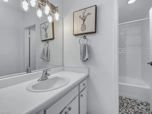 140 Seaview Ct 204s, Marco Island, Florida 34145