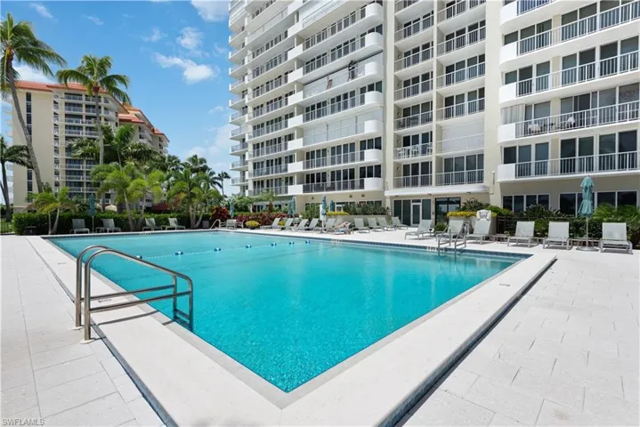140 Seaview Ct 204s, Marco Island, Florida 34145