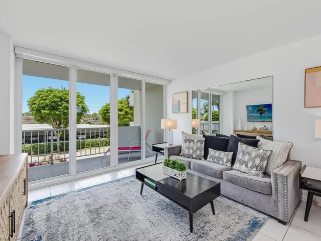 140 Seaview Ct 204s, Marco Island, Florida 34145