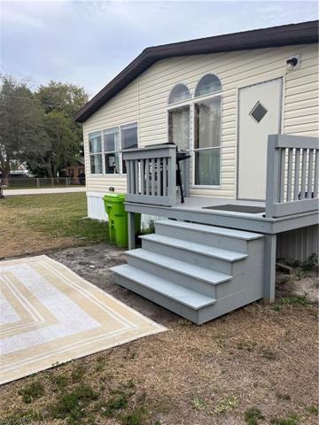 1198 Riverview DR, MOORE HAVEN FL 33471