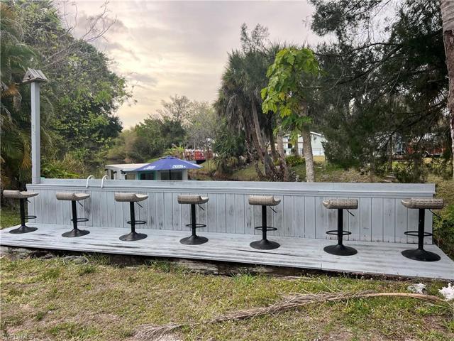 1198 Riverview DR, MOORE HAVEN FL 33471