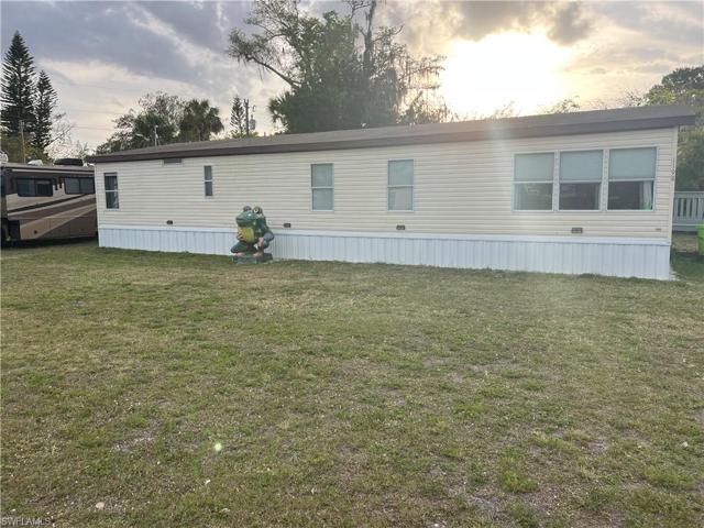1198 Riverview DR, MOORE HAVEN FL 33471