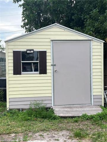 1198 Riverview DR, MOORE HAVEN FL 33471