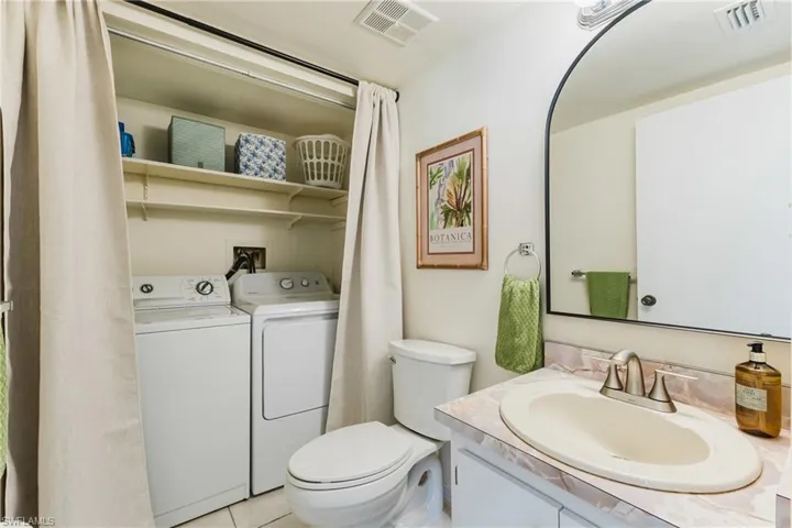 5840 Vancouver Cir 2, Fort Myers, Florida 33907