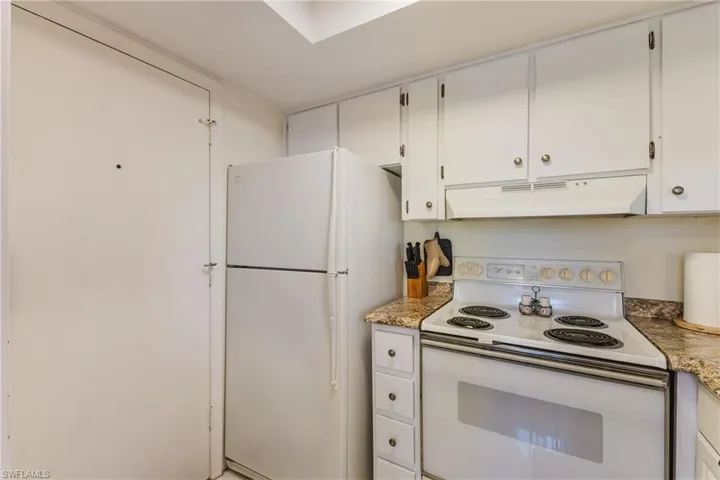 5840 Vancouver Cir 2, Fort Myers, Florida 33907
