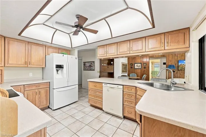 4651 West Blvd, Naples, Florida 34103
