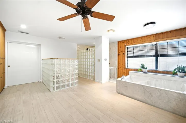 4317 Se 16th Pl, Cape Coral, Florida 33904