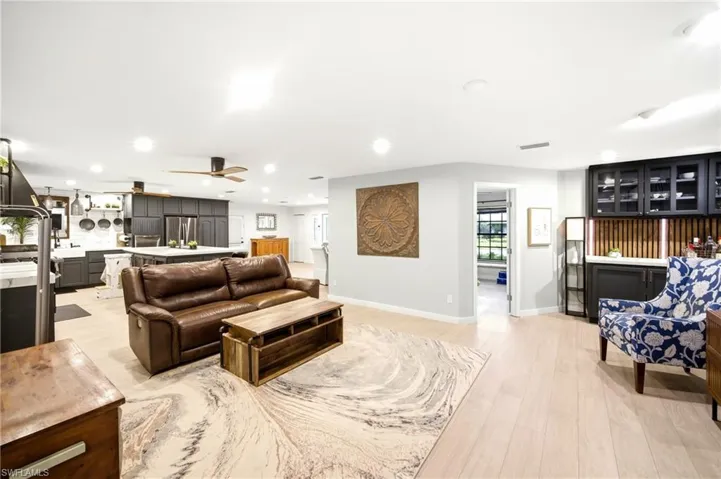 4317 Se 16th Pl, Cape Coral, Florida 33904
