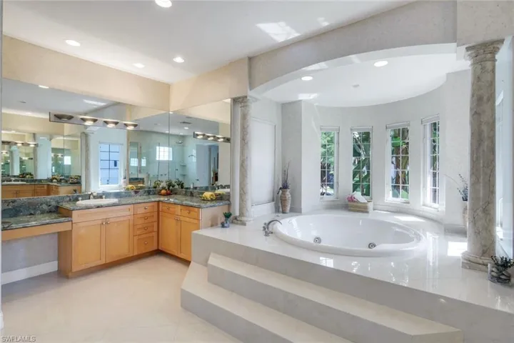 1658 Mcilvaine Ct, Marco Island, Florida 34145