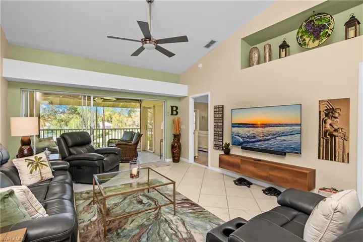 8073  Panther  TRL, Naples, FL 34113