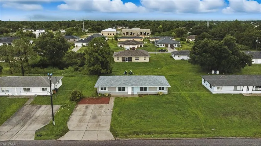 125/127 Gordon Ave S, Lehigh Acres, Florida 33973
