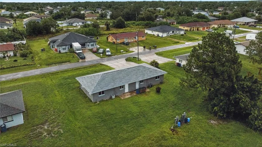 125/127 Gordon Ave S, Lehigh Acres, Florida 33973