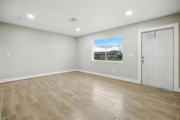 125/127 Gordon Ave S, Lehigh Acres, Florida 33973