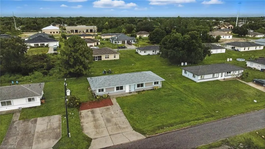 125/127 Gordon Ave S, Lehigh Acres, Florida 33973