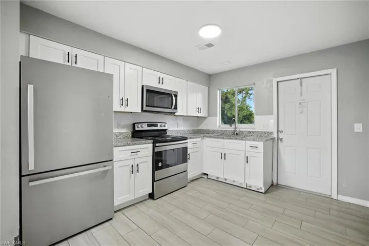 125/127 Gordon Ave S, Lehigh Acres, Florida 33973