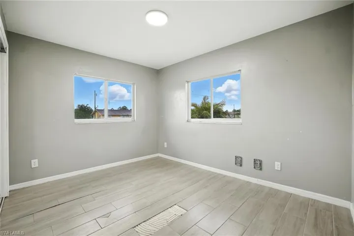 125/127 Gordon Ave S, Lehigh Acres, Florida 33973