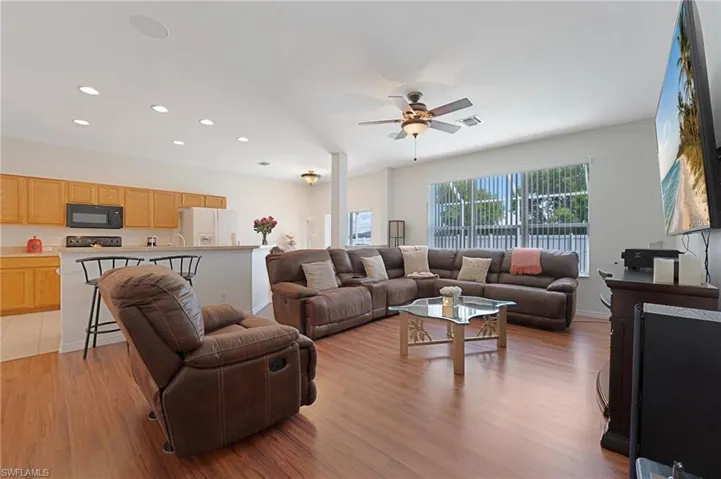 1709 Nw 15th Ter, Cape Coral, Florida 33993