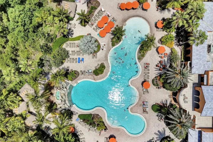 Resort Pool and Spa with Food and Beverage Service