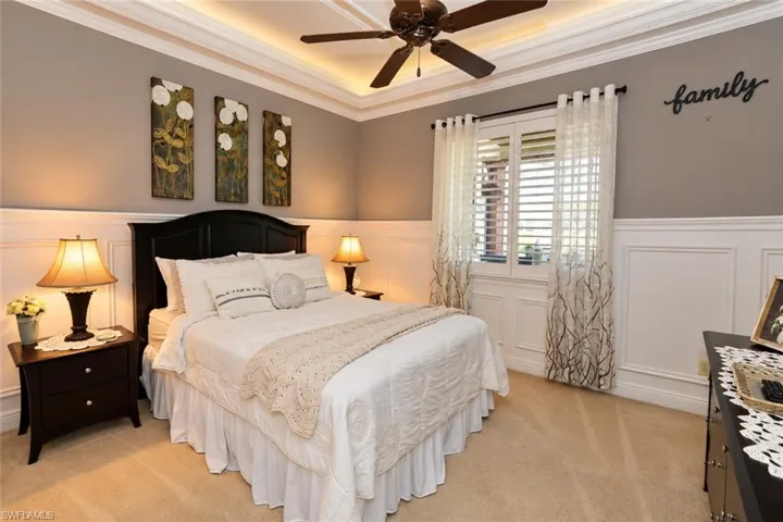 7491 Treeline Dr, Naples, Florida 34119