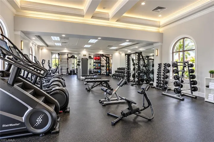 7491 Treeline Dr, Naples, Florida 34119