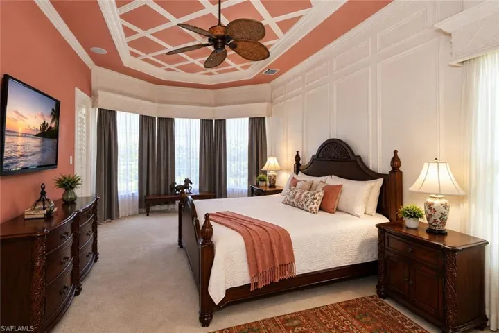 7491 Treeline Dr, Naples, Florida 34119