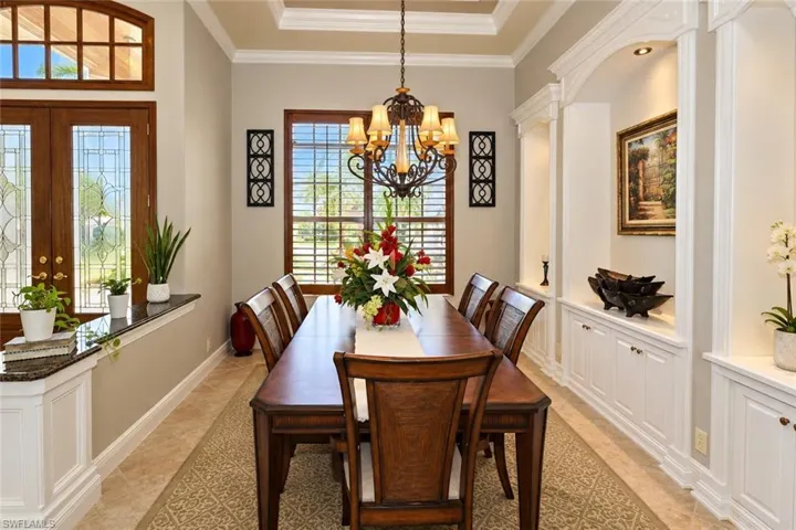 7491 Treeline Dr, Naples, Florida 34119