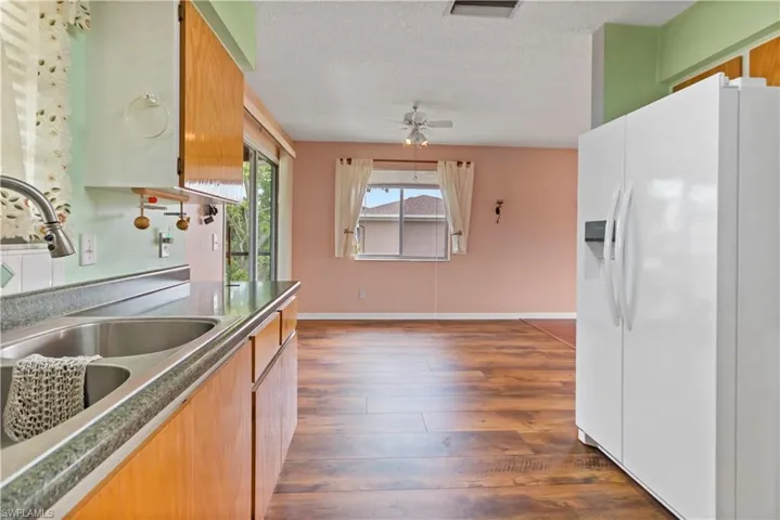 8137 Gull Ln, Fort Myers, Florida 33967