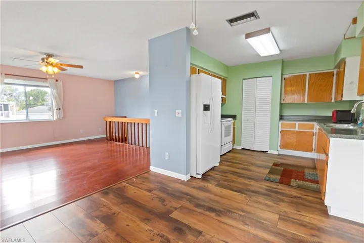 8137 Gull Ln, Fort Myers, Florida 33967