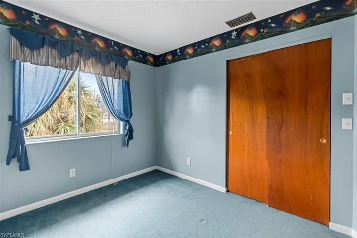 8137 Gull Ln, Fort Myers, Florida 33967