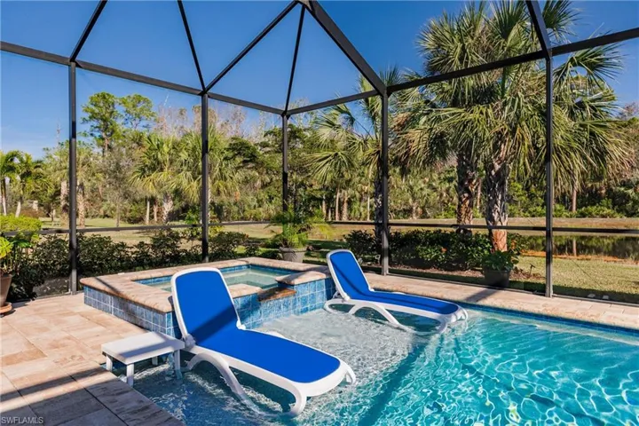 Large saltwater pool/spa