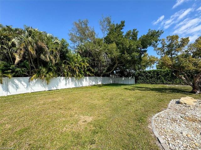 11940 McGregor BLVD, FORT MYERS FL 33919