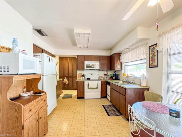 11940 McGregor BLVD, FORT MYERS FL 33919