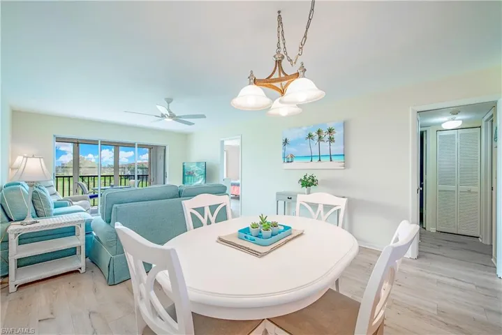 21  High Point E CIR, Naples, FL 34103