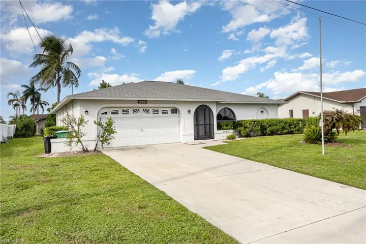 1119 SE 29th  ST, Cape Coral, FL 33904