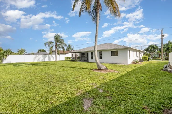 1119 SE 29th  ST, Cape Coral, FL 33904