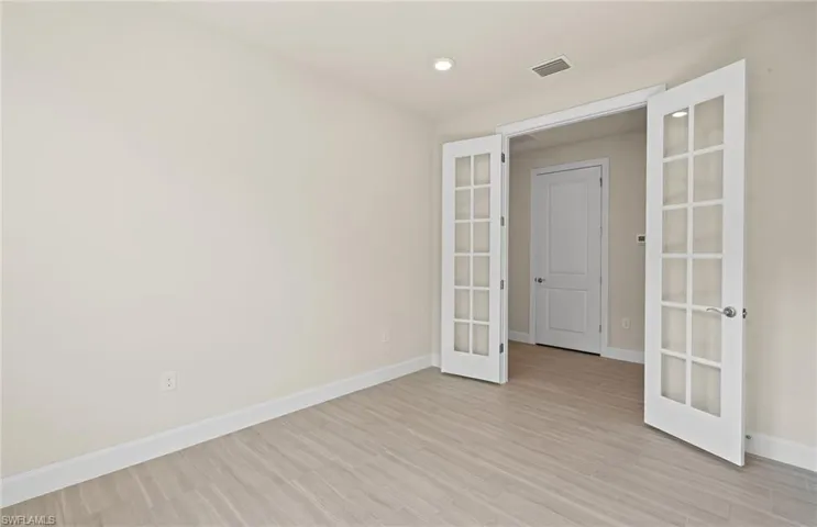 Photo of unfurnished model, options may vary.