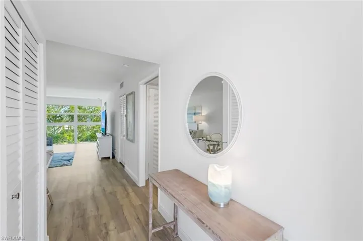 418 Broad Ave S # H418, Naples Fl 34102