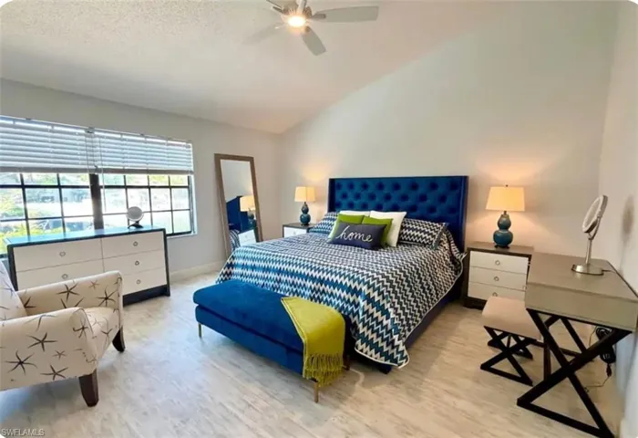 800 Meadowland Dr N, Naples, Florida 34108