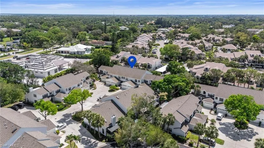 800 Meadowland Dr N, Naples, Florida 34108