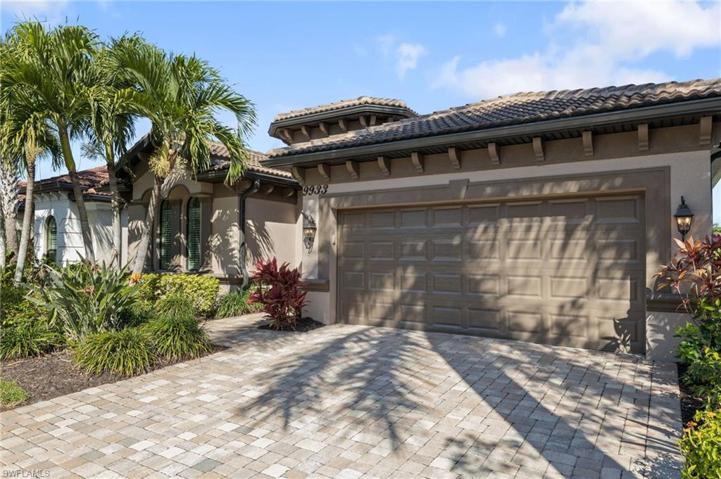 9933  Alhambra  LN, Bonita Springs, FL 34135