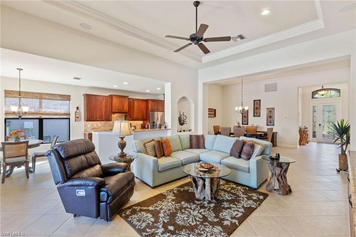 9933  Alhambra  LN, Bonita Springs, FL 34135
