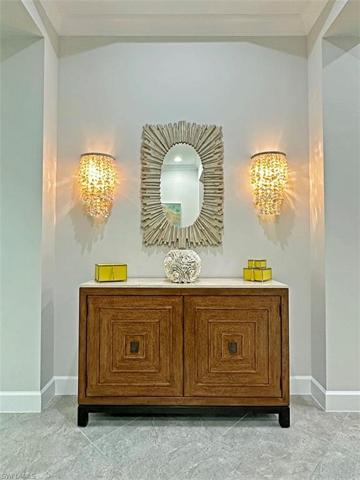 Second Floor Foyer