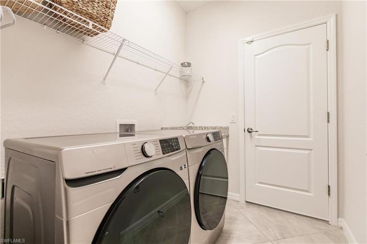 BRAND NEW WASHER/DRYER COMBO