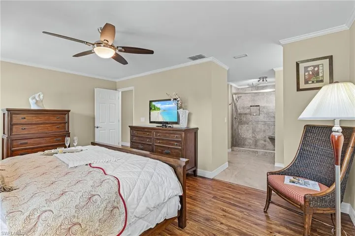128  Plantation  CIR, Naples, FL 34104