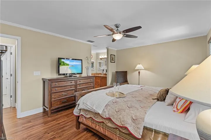128  Plantation  CIR, Naples, FL 34104