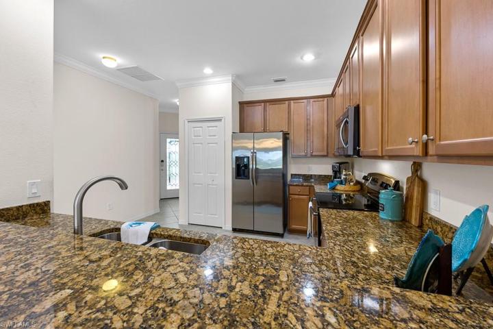 14504 Grapevine DR, NAPLES FL 34114