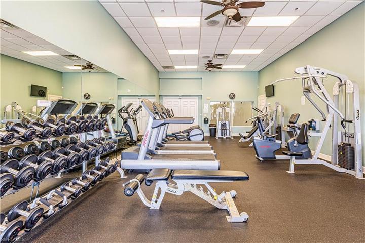 14504 Grapevine DR, NAPLES FL 34114