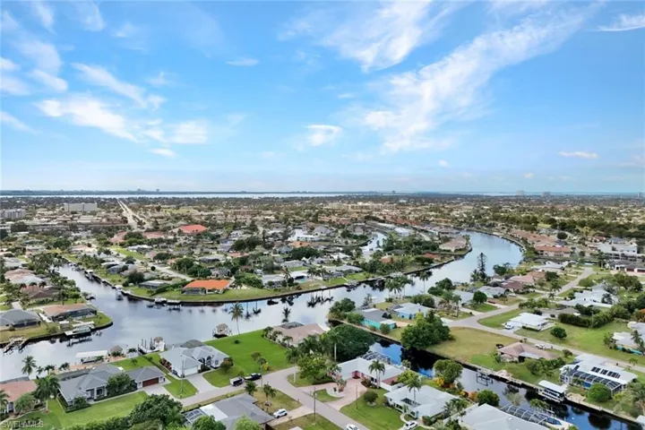 4232 Se 8th Pl, Cape Coral, Florida 33904